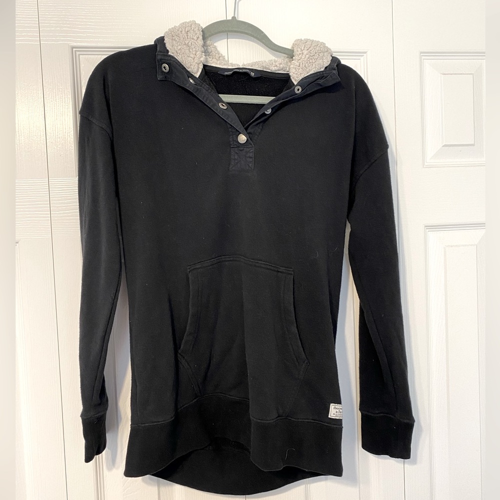 Abercrombie sweatshirt size XS